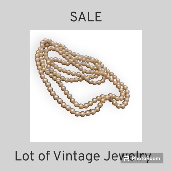 Lot of Three Vintage Pearl/ Beaded Necklaces - Picture 3 of 4